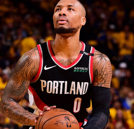 爱游戏中国体育-西亚卡姆防守怎么样