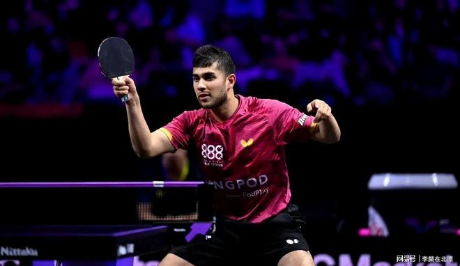 包含Uzi与50激战巴黎圣日耳曼分钟，败北胜负难料！，姆巴佩焦点对战全场沸腾不已的词条