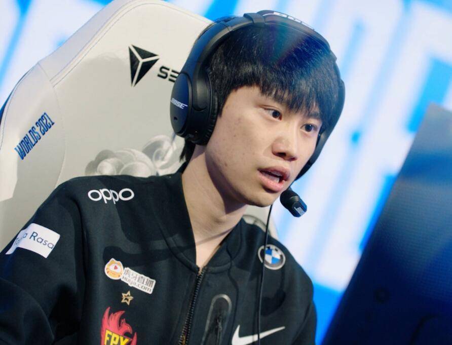 Doinb连续十场比赛得分超过领先优势明显,SKT不断突破!热度持续攀升的简单介绍 Doinb连续十场比赛得分超过领先优势明显,SKT不断突破!热度持续攀升的简单介绍