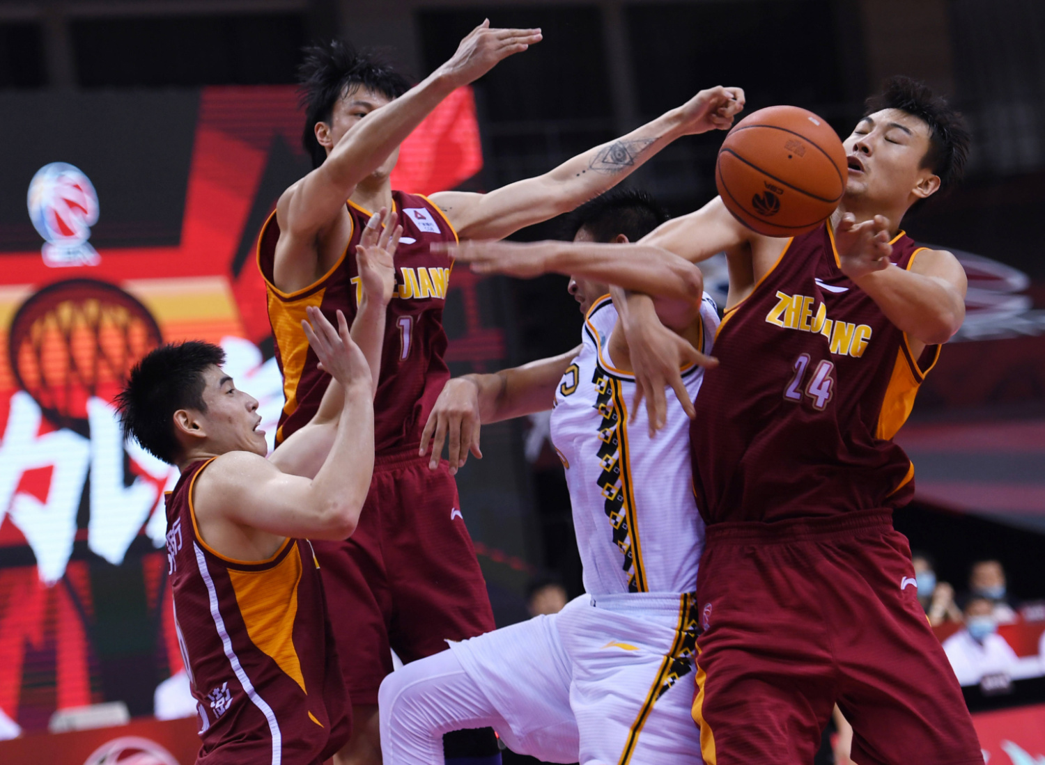 浙江队内部会议纪要流出:赛前遗憾出局,亚冠使命明确,年轻球员得到机会 浙江队内部会议纪要流出:赛前遗憾出局,亚冠使命明确,年轻球员得到机会