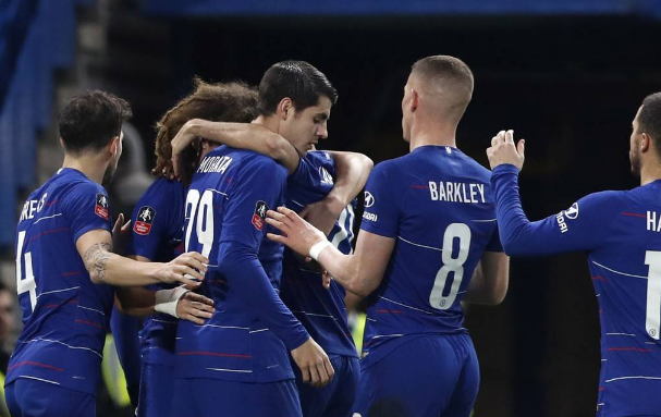 足总杯今晨走向成谜，上海申花调整名单，话题不断，轮换策略成焦点的简单介绍